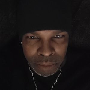 Meet your Posher, Demetrica